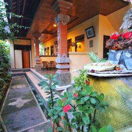 Suwar Bungalows、ウブドのホテル