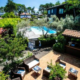 Hotel Résidence Le Sporting، فندق في كاب فيريه