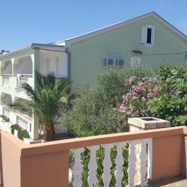 Apartments Svekrić, готель у місті Новаля
