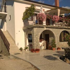 Apartments Cvelic Milovcic