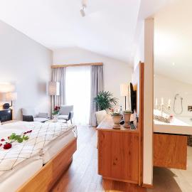 Landgasthaus Helpfauer Hof, hotel a Uttendorf