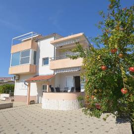 Apartment Srima
