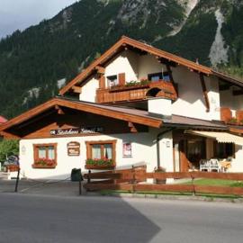 Haus Guentli, hotel a Mittelberg