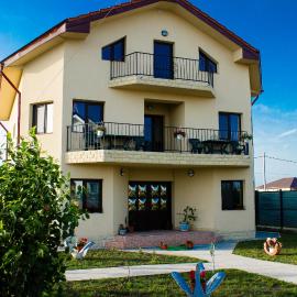 Casa La Flori, hotel en Techirghiol