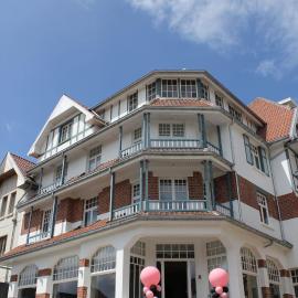 Hotel Astel, hotel din De Haan