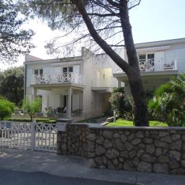 Neva Apartments, hotel in Šimuni