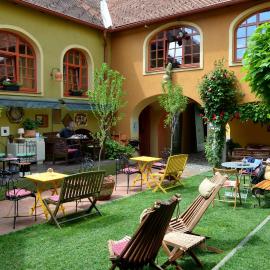 MuziKafe - Home of Culture, hotel na Ptuju