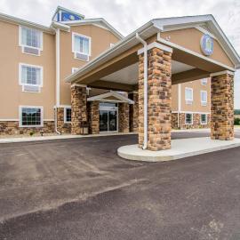 Cobblestone Hotel & Suites - Orrville, hotell i Orrville