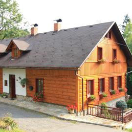 Ubytování Monika, hotel in Paseky nad Jizerou