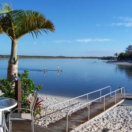 Skippers Cove Waterfront Resort – hotel w mieście Noosaville