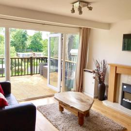 North Wales Lake View 2 Bedroom, hotel v mestu Caernarfon