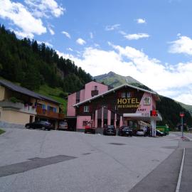 Hotel Restaurant du Crêt, Hotel in Bourg-Saint-Pierre