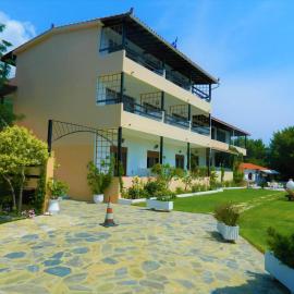 Skiathos Town में, होटल Asteri Studios