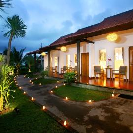 Cokelat Guest House, hotel in Tanah Lot