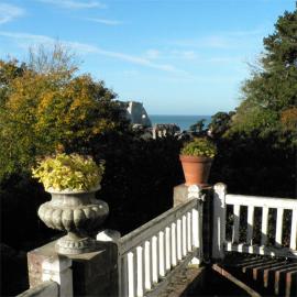 Chambres d'Hôtes les Charmettes, hotel a Étretat