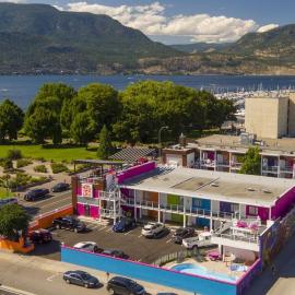 Hotel Zed Kelowna, отель в Келоуне