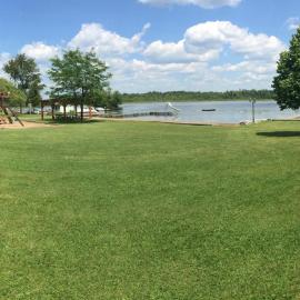 Pigeon Hollow Park Cottages, hotel en Bobcaygeon