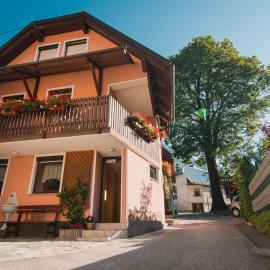 Apartment Bruna Vučič, hotel in Bovec
