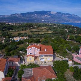 Kazarma Apartments at Klismata village, hotel i Klísmata