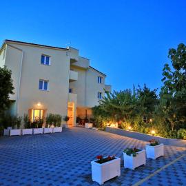 Apartments & rooms Stella Adriatica: Murter şehrinde bir otel