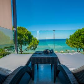 Sunrise Rent Rooms, hotelli kohteessa Ammoudia