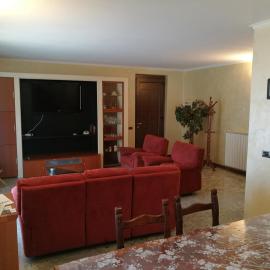 Pellico Apartment, hotel a Brusaporto