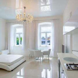 Collins Apartments Center with FREE parking، فندق في بولا