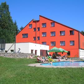 Pusté Žibřidovice에 위치한 호텔 Hotel Na Trojce