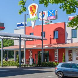 Hotel Cloppenburg, хотел в Клопенбург