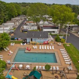 Drake's Island Resort & Cottages, hotel u gradu Vels