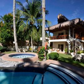 Mike's Dauin Dive Resort, hotel v destinaci Dauin