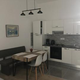 Studio apartman Dado, Hotel in Bale