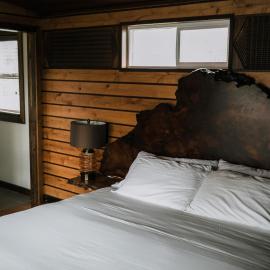 Pitchwood Inn, hotel in Raymond