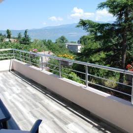 Viesnīca Madzar Apartments pilsētā Stardojrana