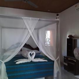 Blue Star Bungalows & Cafe，艾湄灣的飯店