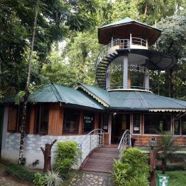 Aranya Jungle Resorts, hotel in Lataguri