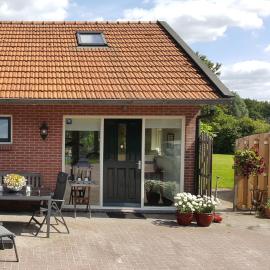 Vakantiehuis "Aan de Zandweg"、Rodereschのホテル
