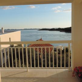 Apartman s pogledom, hotel v destinácii Ždrelac