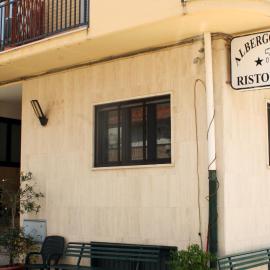 Albergo Italia, hotel v destinaci Lavello