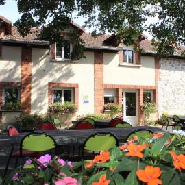 Auberge de la Normandie, готель у місті Junhac
