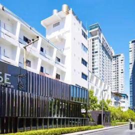 The Base Central Pattaya, מלון בפטאייה סנטרל