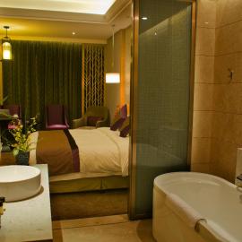 Yangzhong Firth Jinling Grand Hotel, hotel v destinaci Yangzhong