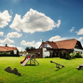 Hotel Farma, hotel din Pelhřimov