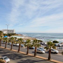 First Group Riviera Suites, hotel di Cape Town