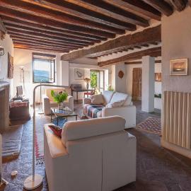 Town House with Garden and Piano, hotell sihtkohas Todi