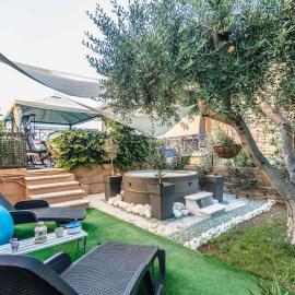 Tarchon Luxury B&B, hotel v destinaci Tarquinia