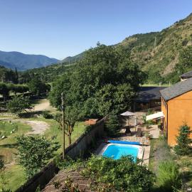 Cal Quimet, hotel en Rialp