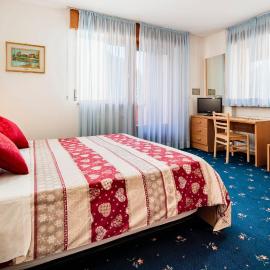 Hotel Coldai، فندق في أليغي