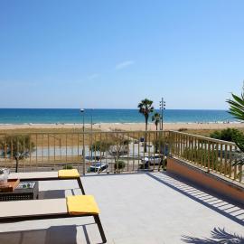 Aparthotel Solifemar, hotel a Castelldefels