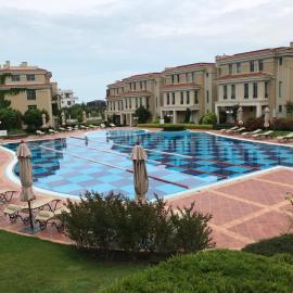Flores Garden Apartment M, hotel in Chernomorets